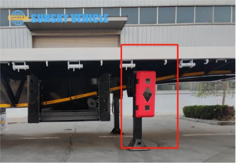 fire extinguisher bracket of superlink flatbed trailer