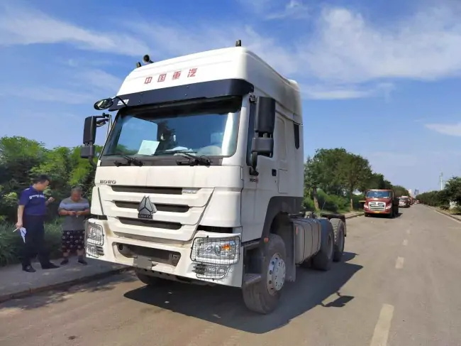 400hp HOWO Tractor Truck