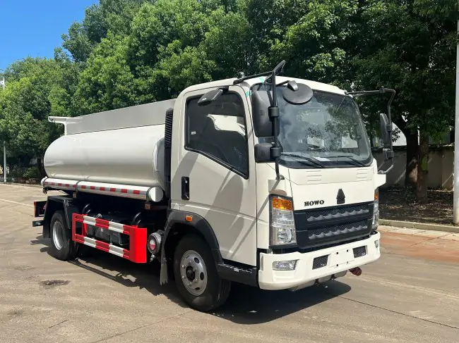 4x2 fuel tank truck