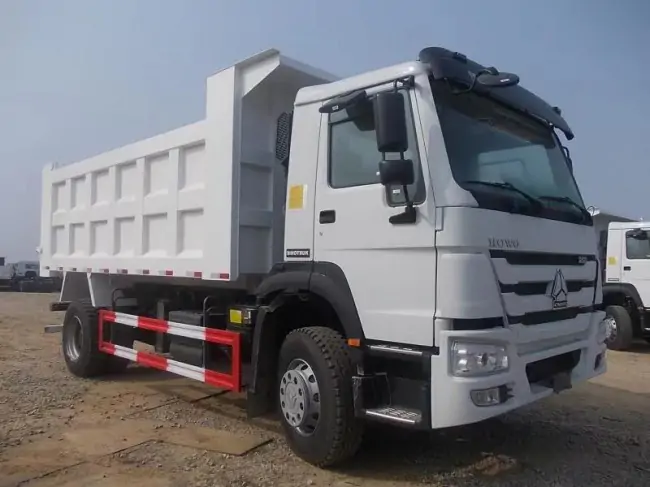 HOWO 4X2 dump truck