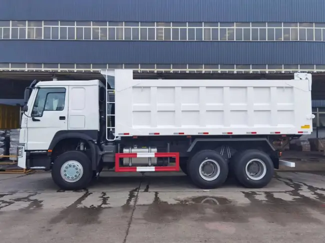 HOWO 6X4 dump truck
