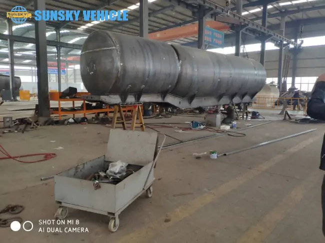 Robust-Insulated-Tank-Construction