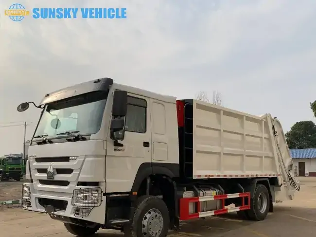 The-garbage-trucks-small-size-and-maneuverability