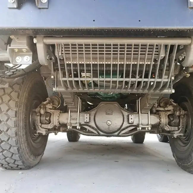 chassis-of-Howo-Truck-Mounted-Crane