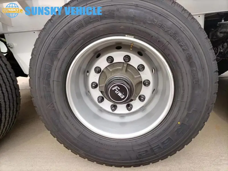 42,000L fuel tank trailer tire