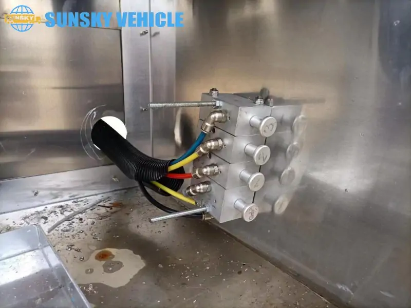 42000L Fuel Tank Trailer Pneumatic combination switch