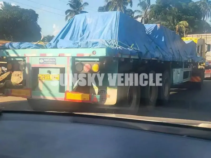 How-to-Secure-and-Load-the-Cargo-on-the-Flatbed-Trailer