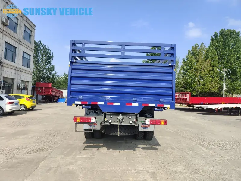 Used HOWO 6x4 Freight Truck tail structure