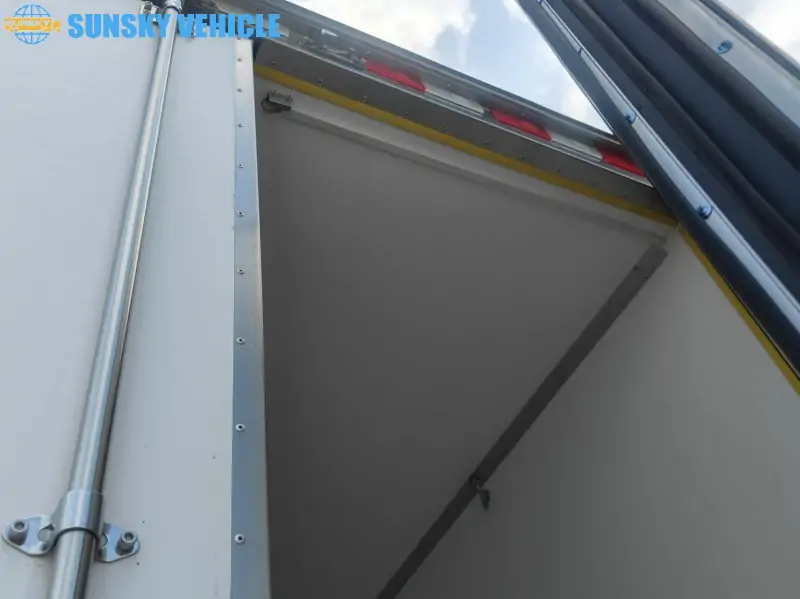aluminum rails of 5T Refrigerated Trucks