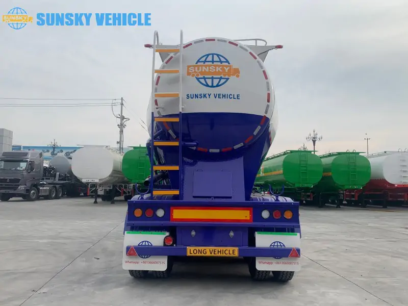 Bulk Cement Semi-trailer tail structure