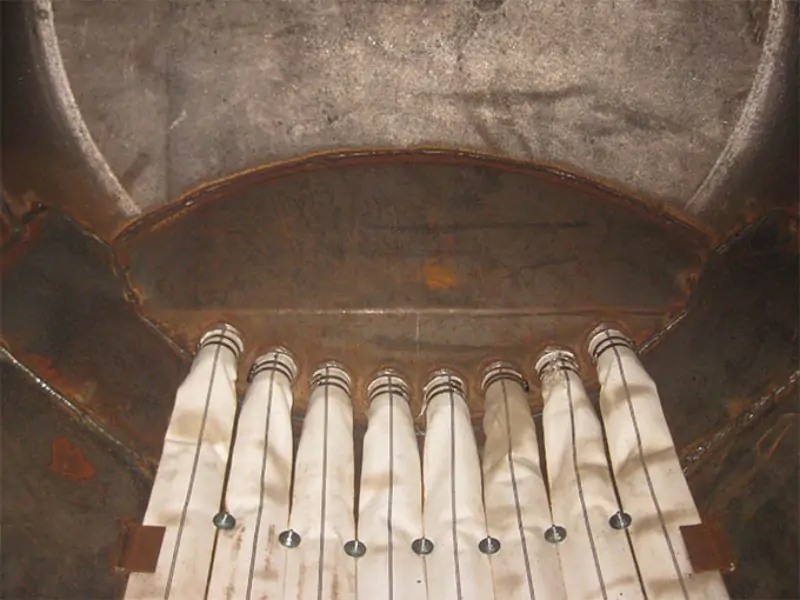 powder tank discharge port