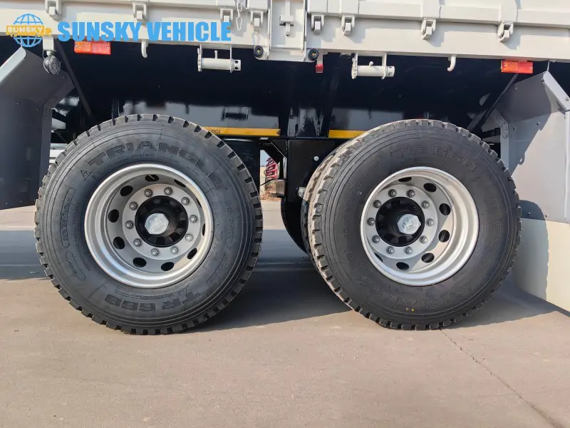 Super Link Trailer tail structure